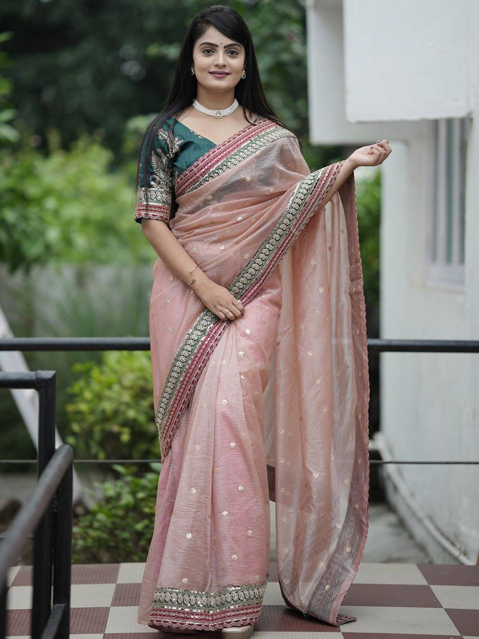 Heavy Twilve Banarasi Crush Saree, meticulously crafted with intricate Jari weave and embroidery