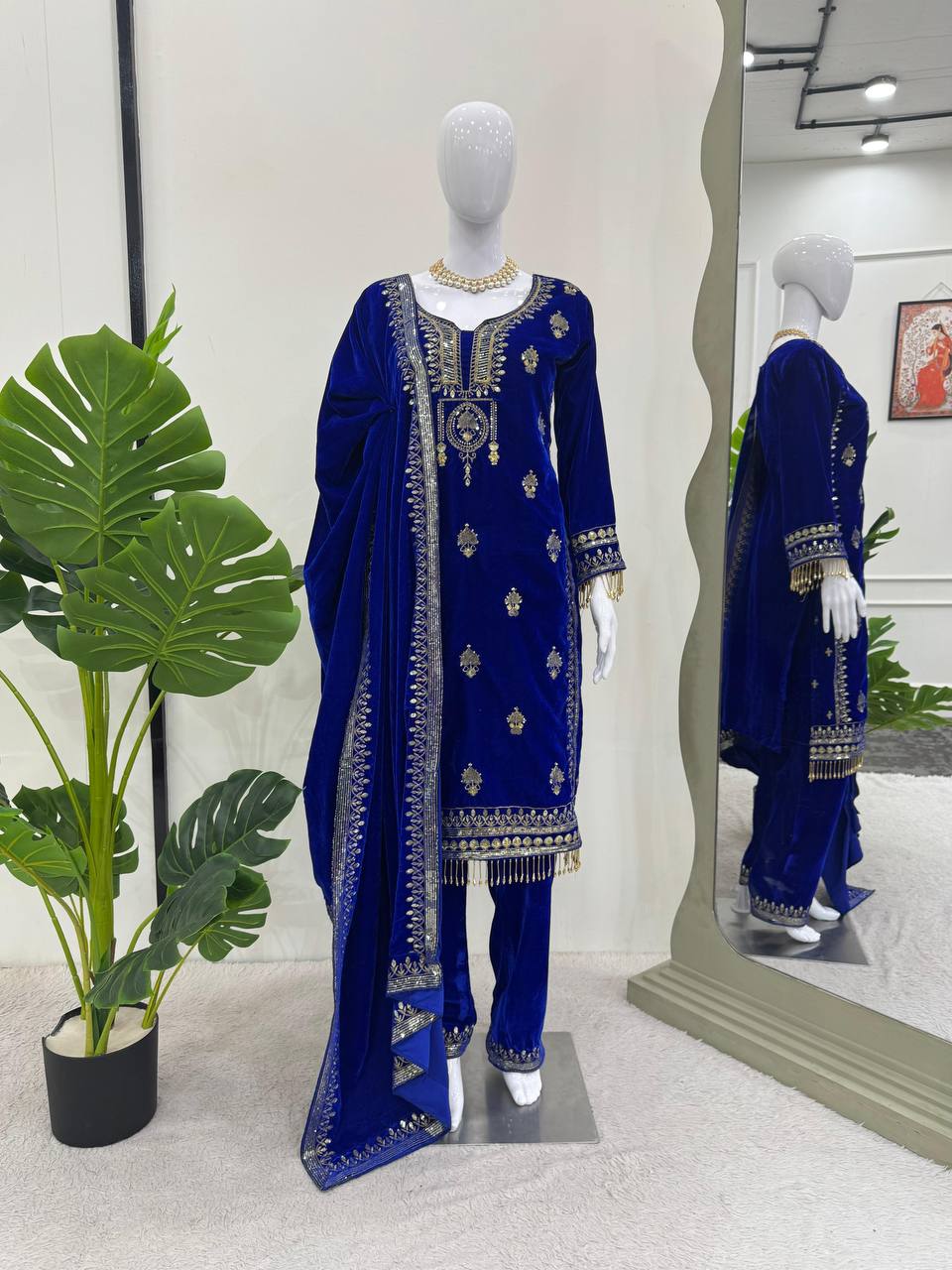  luxurious viscose velvet top pent dupatta set