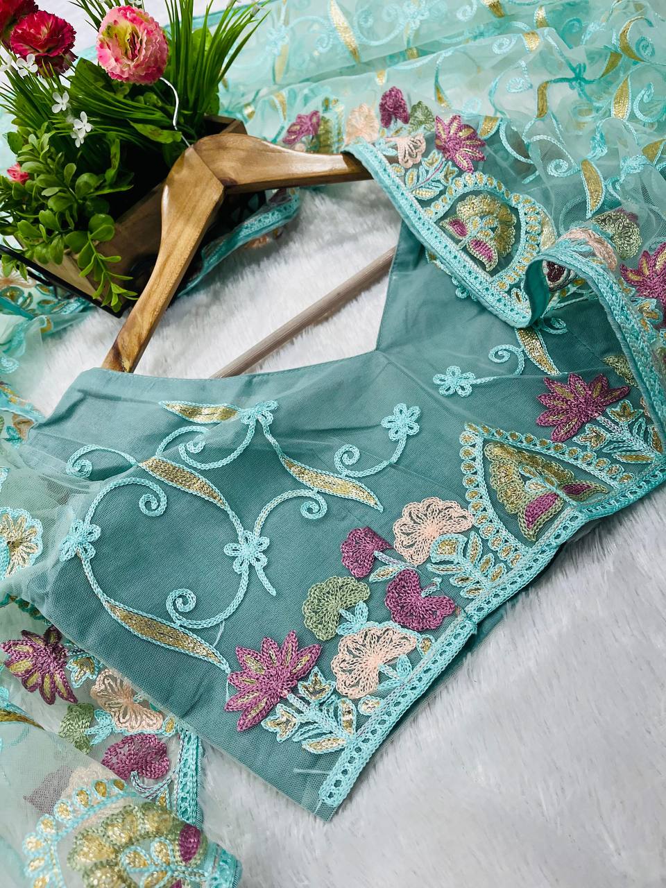  Butterfly Net saree, featuring exquisite designer chain stitch (Aari) embroidery 