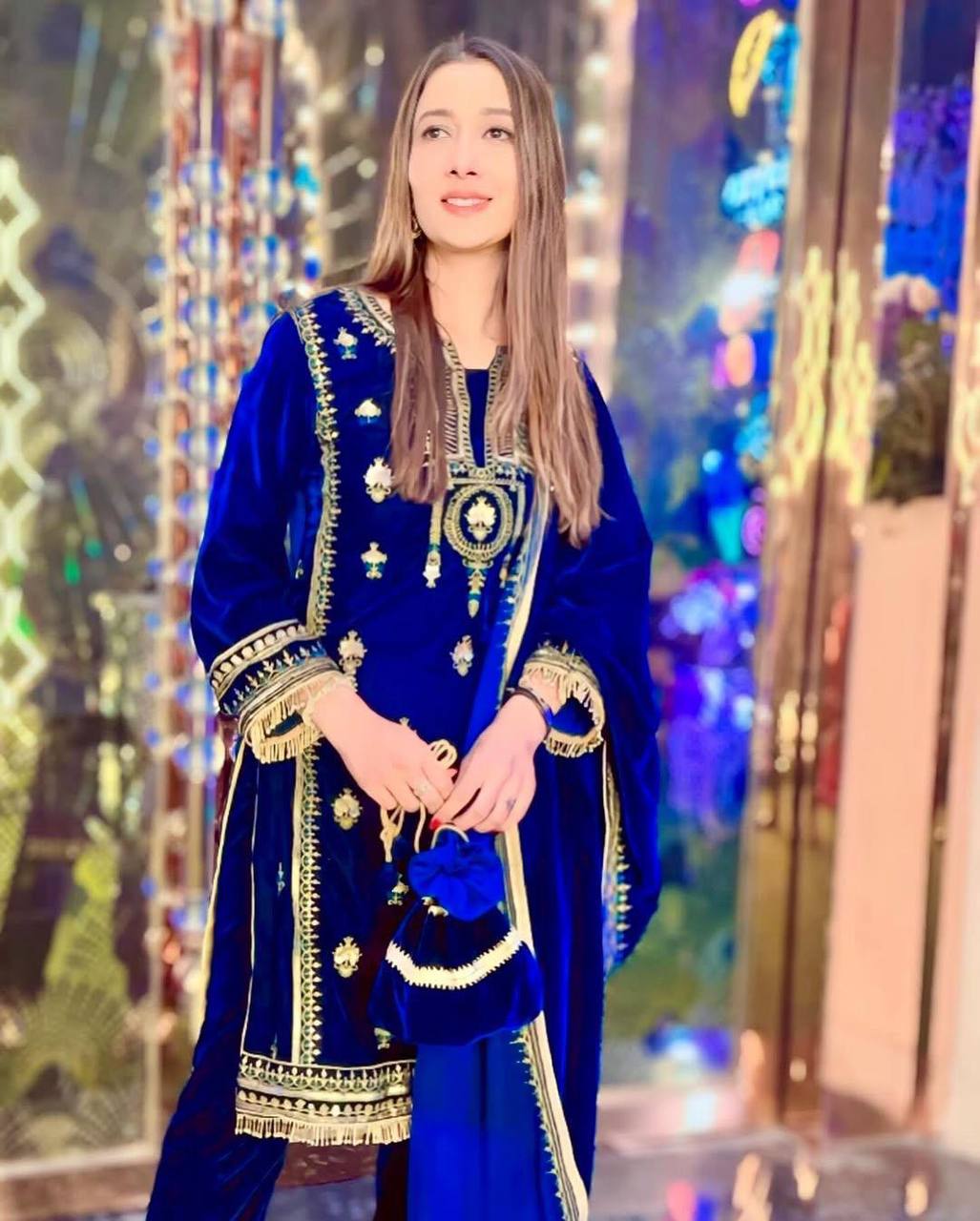  luxurious viscose velvet top pent dupatta set